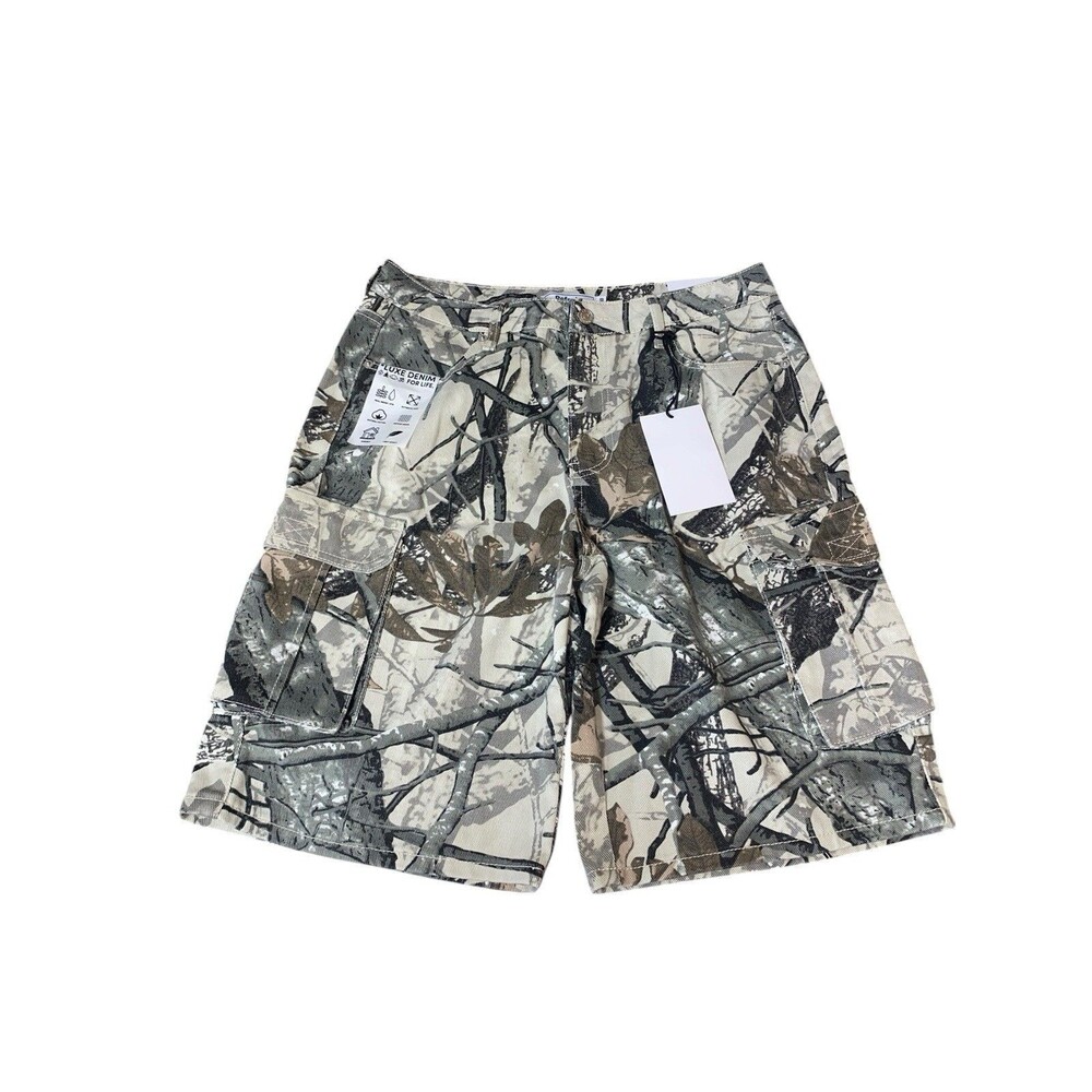Refrain Los Angeles Camo Cargo Shorts 11/30 NWT